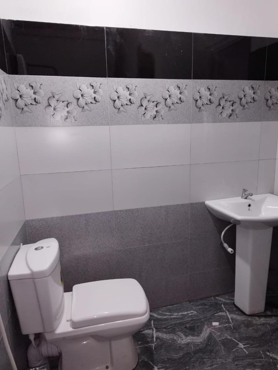 Ella Way Resort 佩勒代尼耶 外观 照片